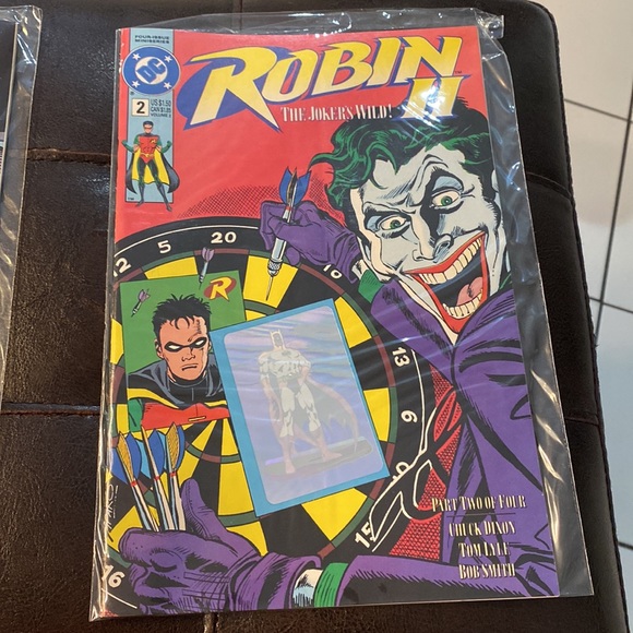 Robin II The Joker’s Wild #1 & #2- Hologram- DC Comics - Picture 3 of 4